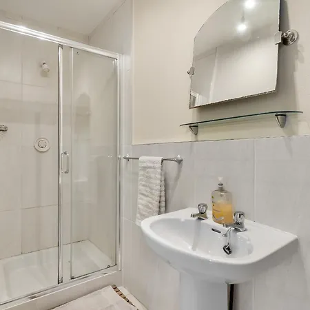 بيت للعطل No 1 Heather Hill,